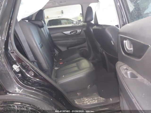 5N1AT2MVXFC865218 Nissan Rogue Sl