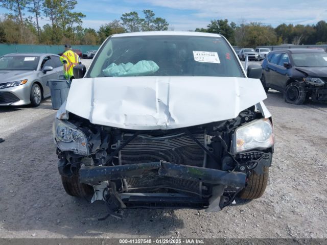 2C4RDGBG4GR311736 Dodge Grand Caravan Se