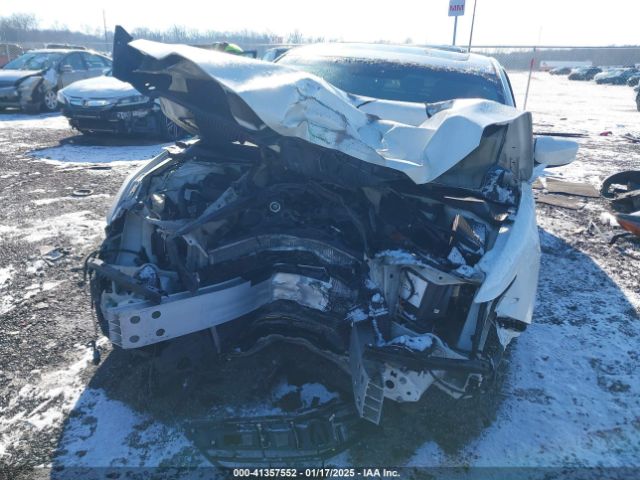 19VDE1F32EE007744 Acura Ilx 2.0l