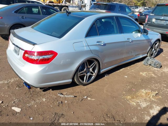 2011 MERCEDES-BENZ E 63 AMG WDDHF7HB7BA427825 Photo 3