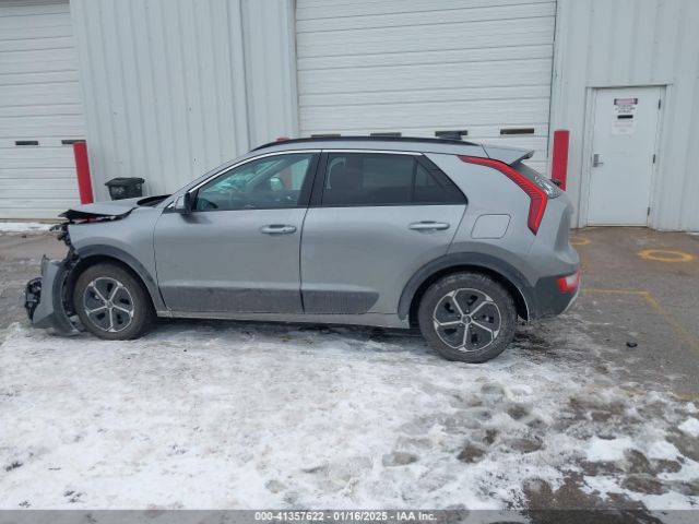 KNDCR3LEXP5111809 KIA NIRO EX