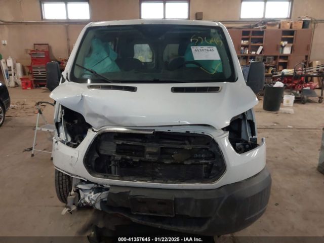 1FTYE1YM1GKB30742 Ford Transit-150