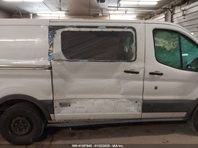 1FTYE1YM1GKB30742 Ford Transit-150