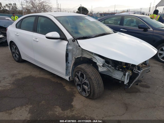 KIA Forte Lxs 2021 3KPF24AD3ME301307 Image 1