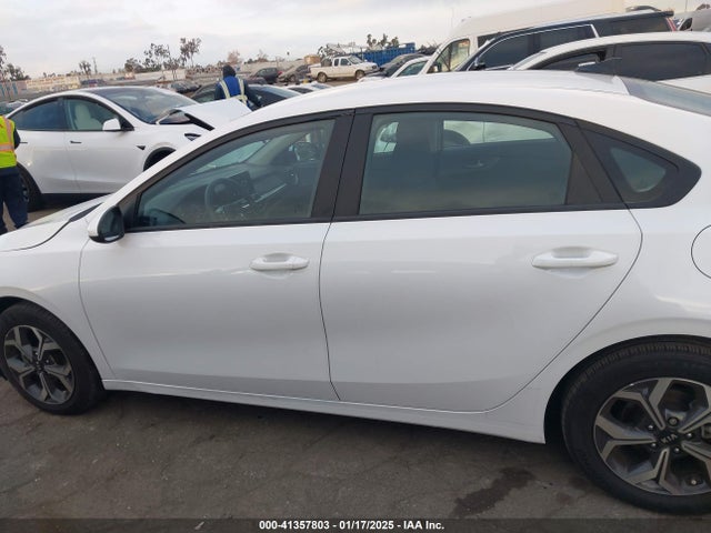 KIA Forte Lxs 2021 3KPF24AD3ME301307 Image 15