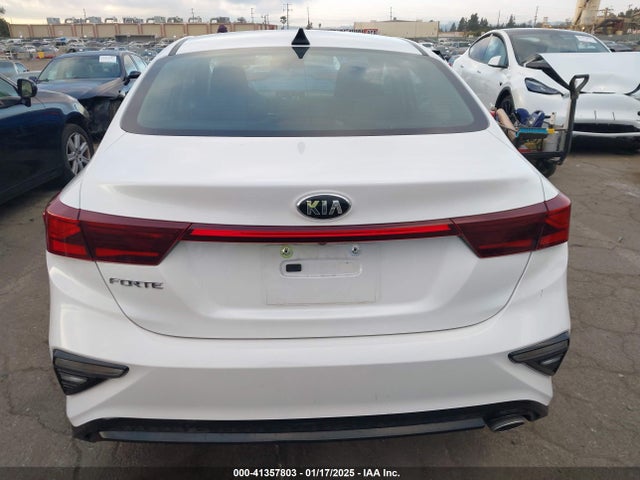 KIA Forte Lxs 2021 3KPF24AD3ME301307 Image 17