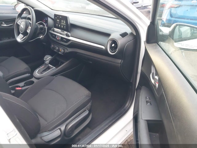 KIA Forte Lxs 2021 3KPF24AD3ME301307 Image 5
