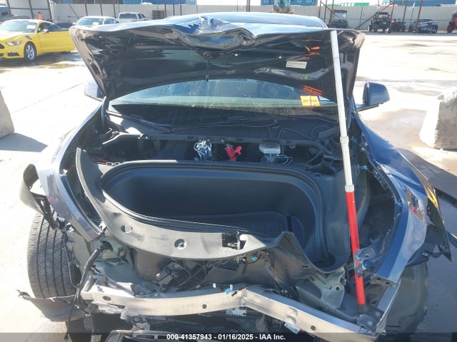 2023 TESLA MODEL Y 7SAYGDEE1PA060410 Photo 9