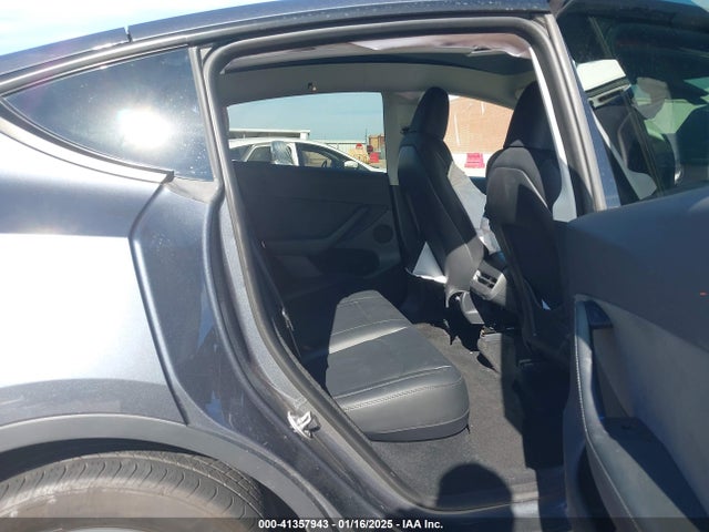 2023 TESLA MODEL Y 7SAYGDEE1PA060410 Photo 7