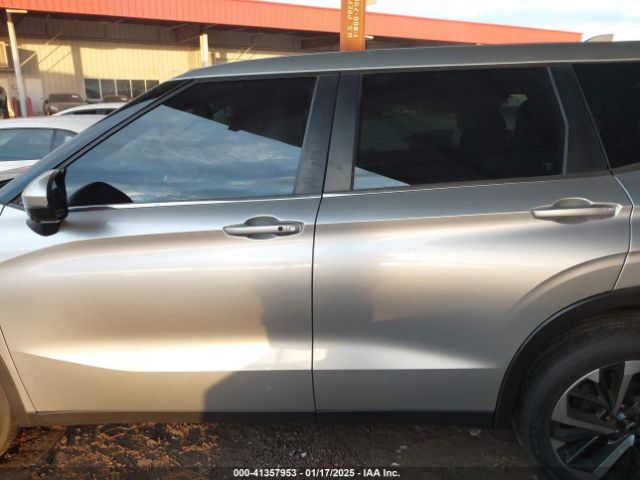 JA4J3UA88NZ023157 Mitsubishi Outlander Black Edition 2wd/se 2.5 2wd/se Launch Edition 2wd