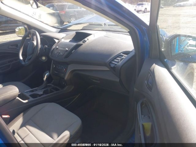 1FMCU0F75KUA91733 Ford ESCAPE S