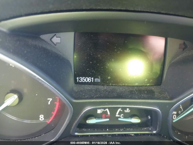 1FMCU0F75KUA91733 Ford ESCAPE S