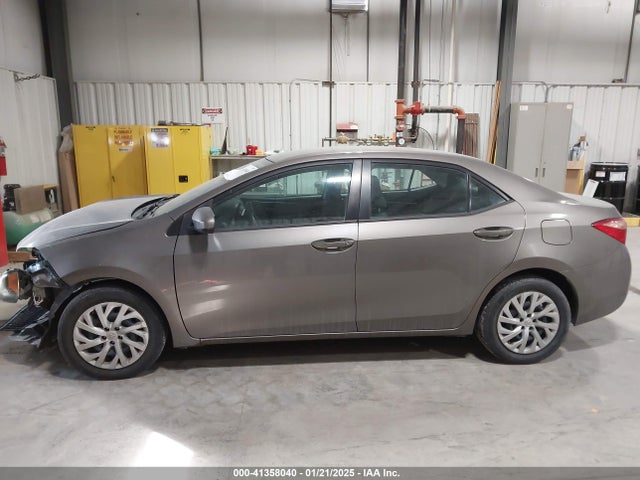2T1BURHE3JC036760 Toyota COROLLA LE