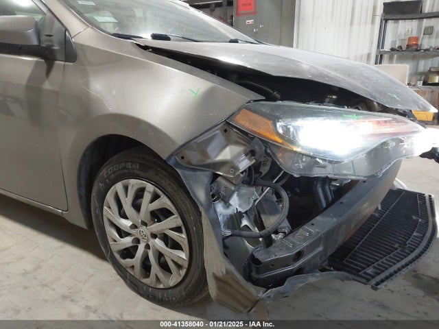 2T1BURHE3JC036760 Toyota COROLLA LE