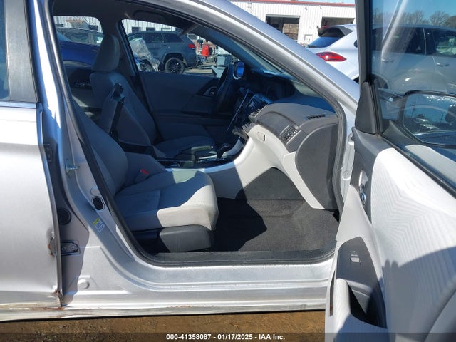Honda ACCORD LX 2015 1HGCR2F35FA028512 Image 5