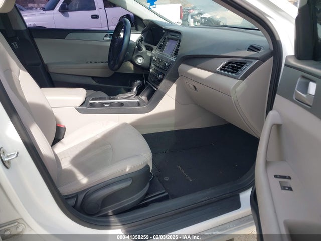 5NPE24AF8HH505440 Hyundai SONATA SE