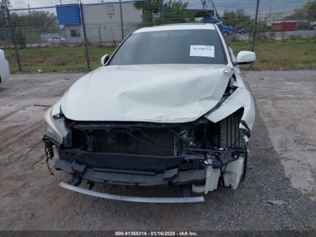 JN1BV7AP0EM686445 Infiniti Q50 Premium
