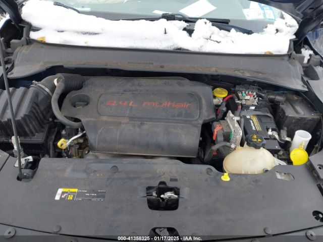 3C4NJDBB6KT683627 Jeep Compass Latitude 4x4