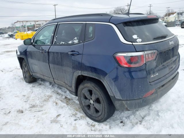 3C4NJDBB6KT683627 Jeep Compass Latitude 4x4