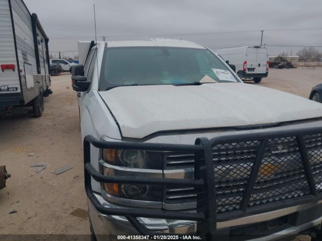 1GC1CUEGXJF211312 Chevrolet Silverado 2500hd Wt