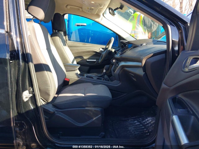 Ford ESCAPE SE 2017 1FMCU9GD9HUD24014 Image 5
