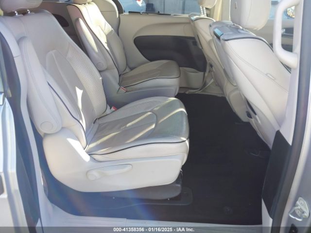 2018 CHRYSLER PACIFICA HYBRID 2C4RC1N70JR124688 Photo 7