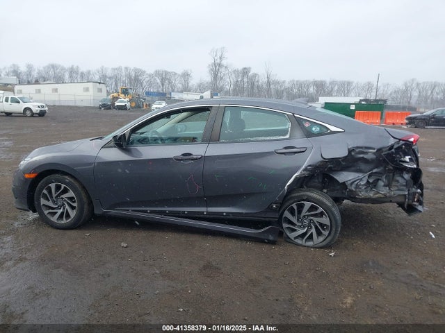 Honda CIVIC EX 2018 2HGFC2F77JH580802 Image 15