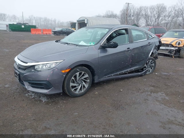 Honda CIVIC EX 2018 2HGFC2F77JH580802 Image 2
