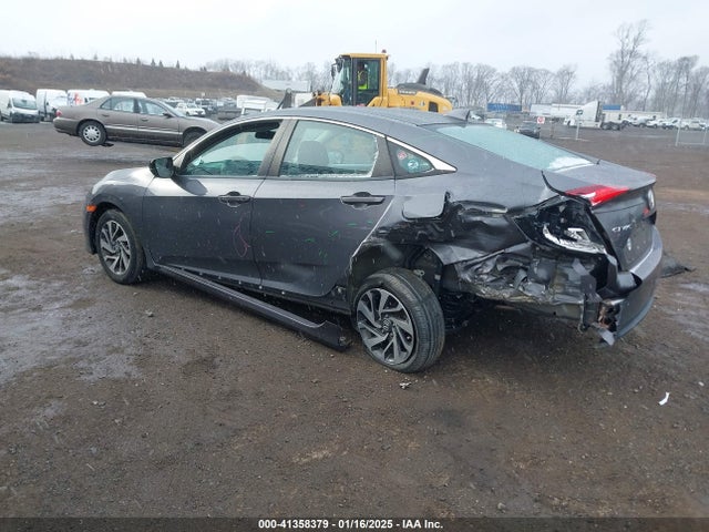 Honda CIVIC EX 2018 2HGFC2F77JH580802 Image 3