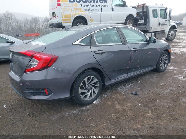 Honda CIVIC EX 2018 2HGFC2F77JH580802 Image 4