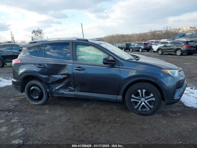 JTMZFREV8GJ084734 Toyota RAV4 LE
