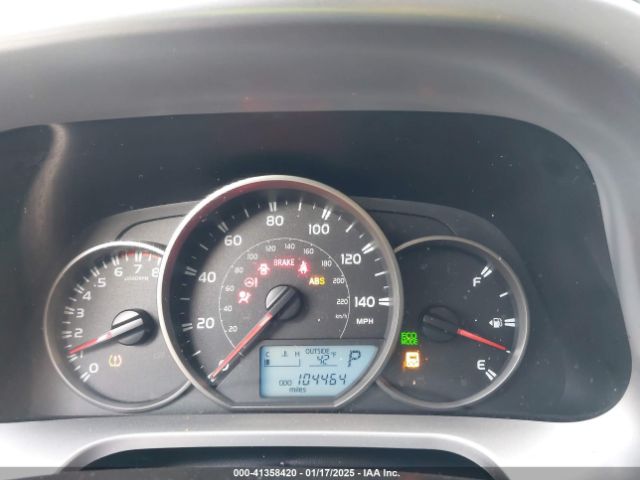 JTMZFREV8GJ084734 Toyota RAV4 LE