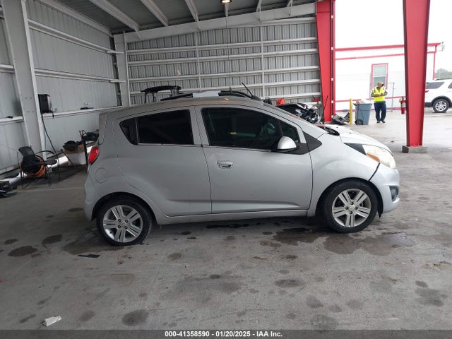 Chevrolet Spark 1lt Cvt 2015 KL8CD6S92FC809824 Image 13