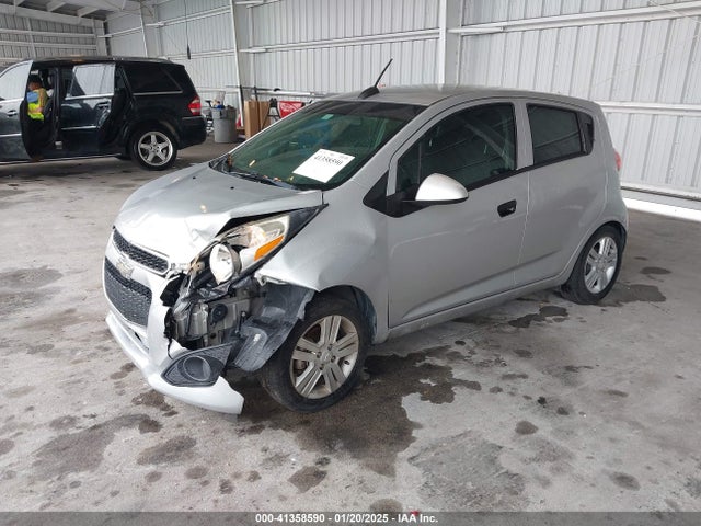 Chevrolet Spark 1lt Cvt 2015 KL8CD6S92FC809824 Image 2