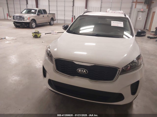KIA Sorento 3.3l S 2019 5XYPG4A57KG601463 Image 13