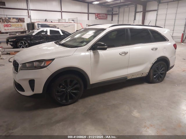 KIA Sorento 3.3l S 2019 5XYPG4A57KG601463 Image 2