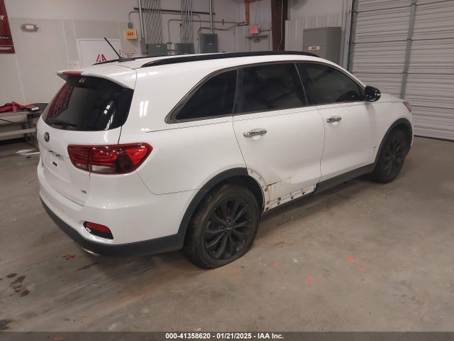 KIA Sorento 3.3l S 2019 5XYPG4A57KG601463 Image 4