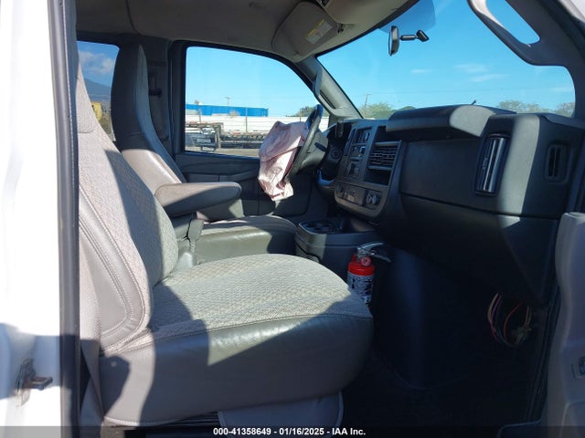 1GAZGPFG5G1288255 Chevrolet Express 3500 Lt