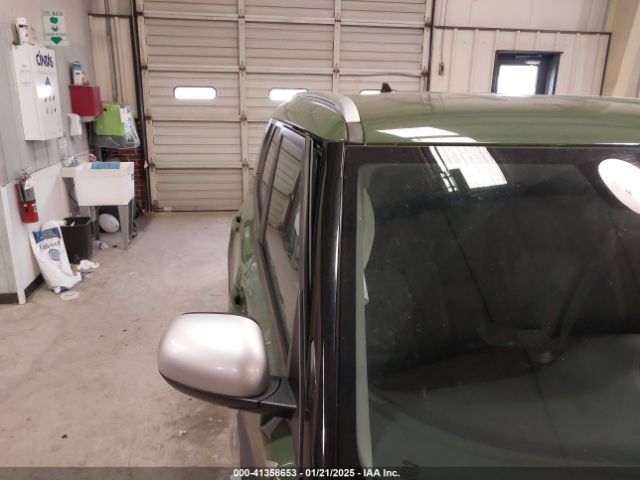 KNDJ23AU5L7068730 KIA Soul X-line