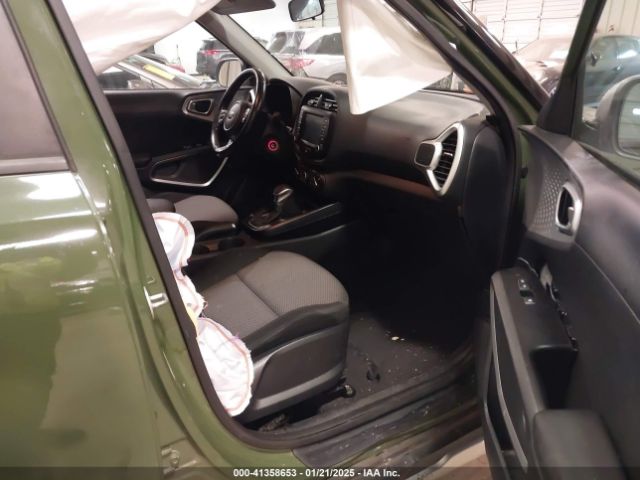KNDJ23AU5L7068730 KIA Soul X-line