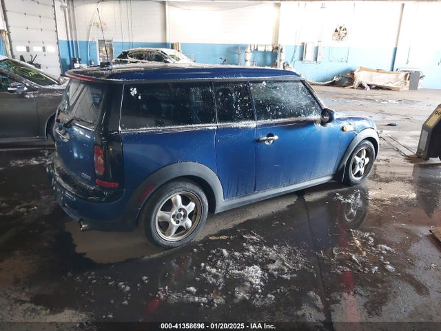 2009 MINI COOPER CLUBMAN WMWML33559TN69257 Photo 3