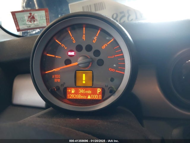 2009 MINI COOPER CLUBMAN WMWML33559TN69257 Photo 6