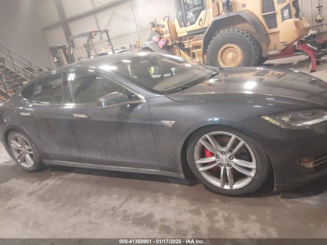 5YJSA1H29EFP62673 Tesla Model S P85d