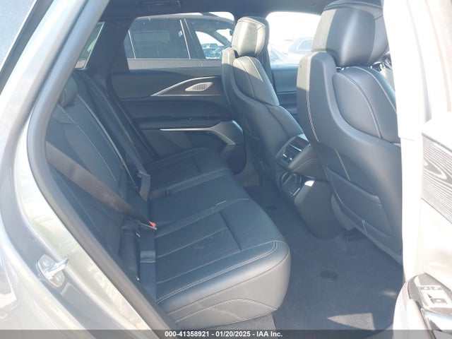 2024 CADILLAC LYRIQ 1GYKPSRL0RZ127699 Photo 7