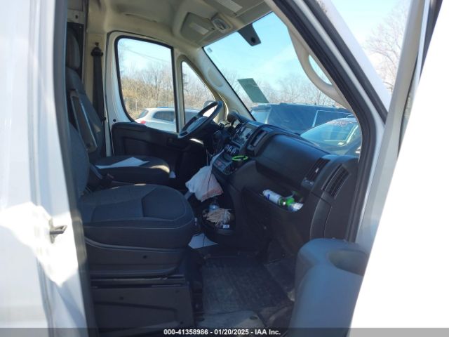 3C6TRVCG0KE518992 RAM Promaster 2500 High Roof 136 Wb