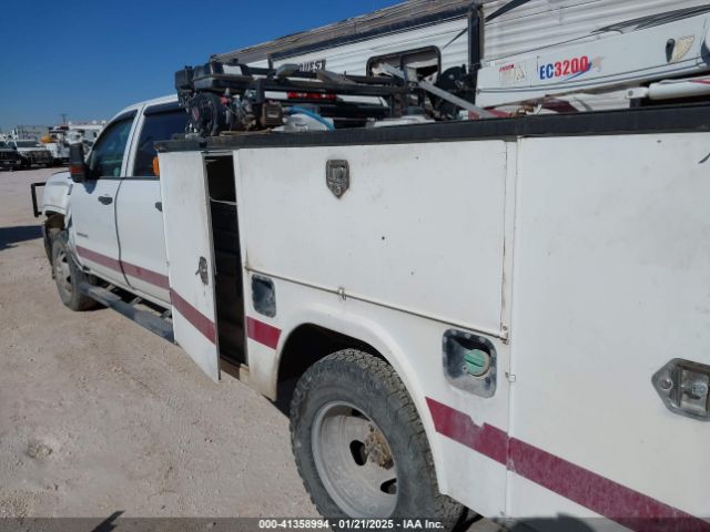 2018 GMC SIERRA 3500HD CHASSIS 1GD42VCY3JF235982 Photo 2