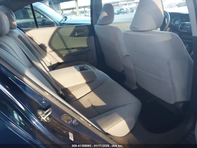 Honda ACCORD LX 2017 1HGCR2F39HA205341 Image 8