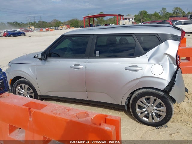 KIA SOUL LX 2021 KNDJ23AU7M7780920 Image 14