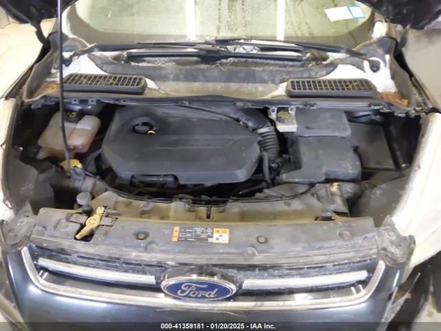 1FMCU9JX2FUA02363 Ford Escape Titanium
