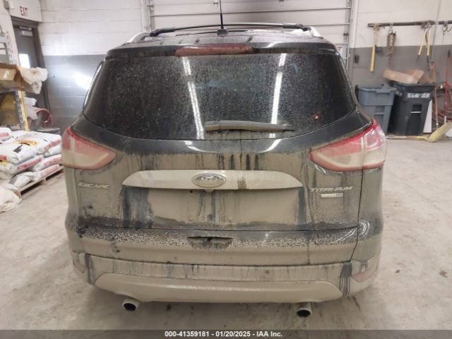 1FMCU9JX2FUA02363 Ford Escape Titanium
